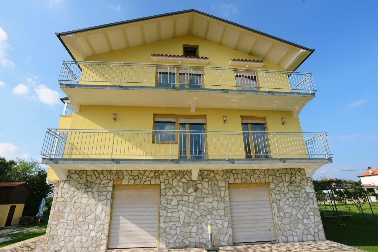 Appartement Ferienhaus Tomic à Nedeščina Extérieur photo