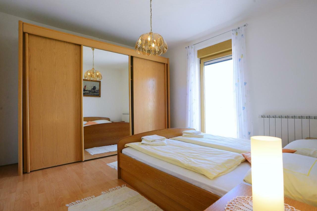 Appartement Ferienhaus Tomic à Nedeščina Extérieur photo