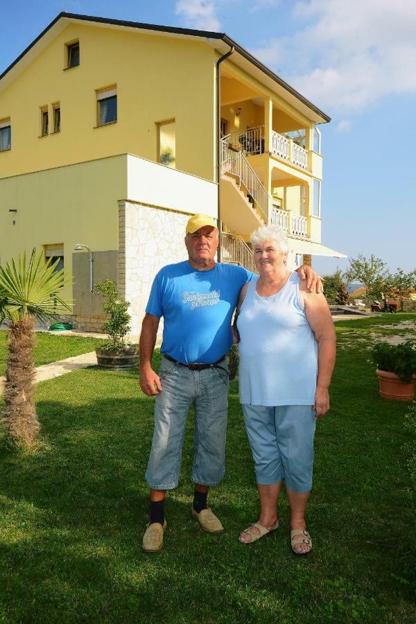 Appartement Ferienhaus Tomic à Nedeščina Extérieur photo