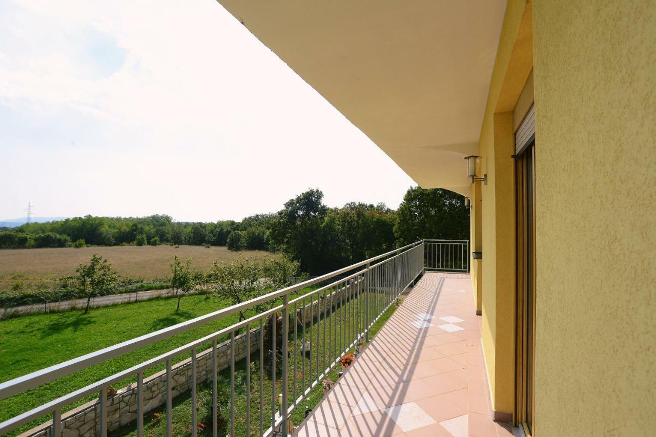 Appartement Ferienhaus Tomic à Nedeščina Extérieur photo